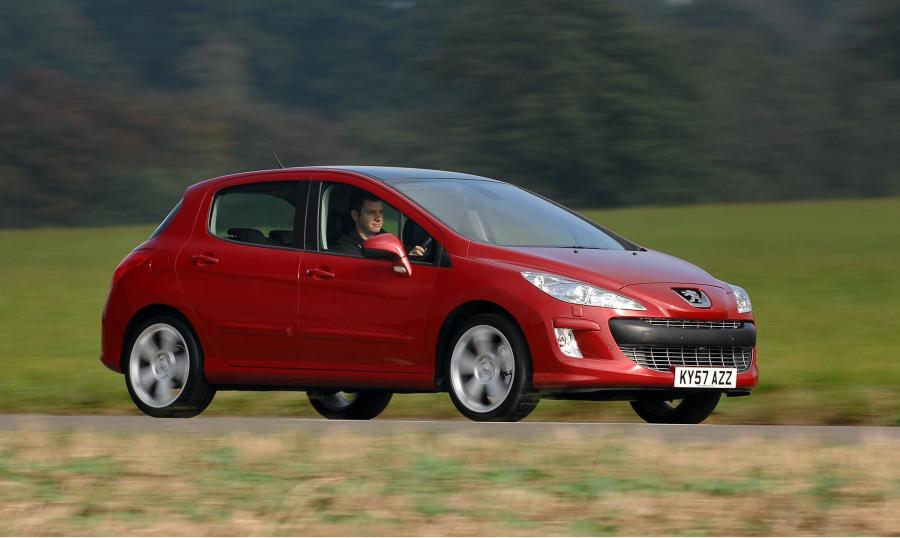  Peugeot 308 GT 2008 года  (фото 38 из 101)